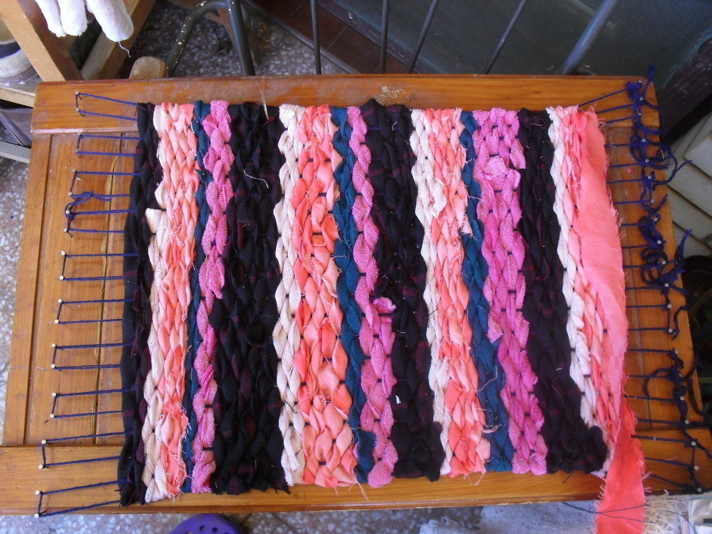 Best ideas about DIY Weaving Loom
. Save or Pin Diy Loom Tutorial · How To Make A Loom · Construction on Now.