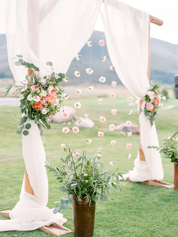 Best ideas about DIY Wedding Arch Plans
. Save or Pin 25 Chic and Easy Rustic Wedding Arch Ideas for DIY Brides Now.
