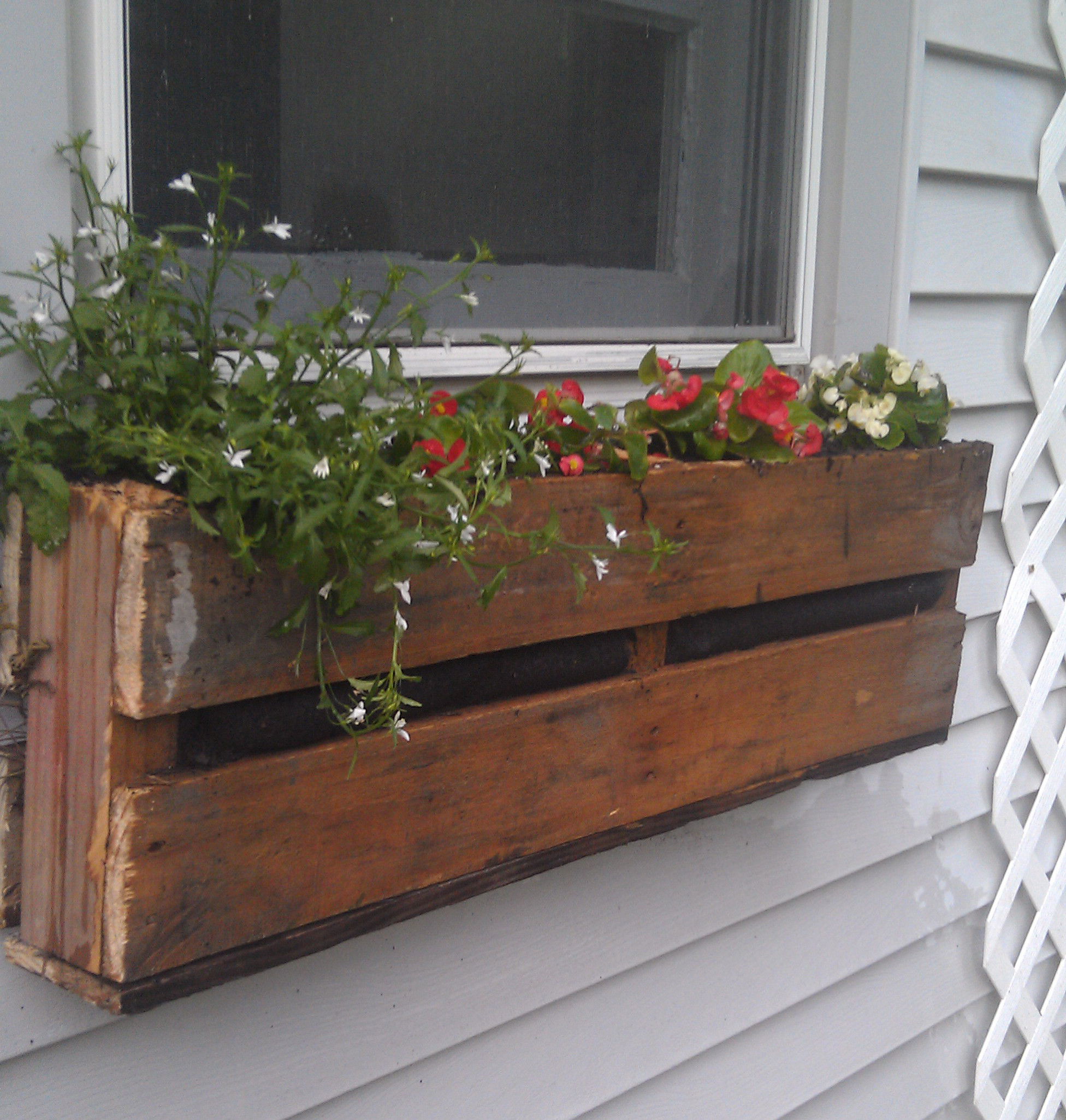 Best ideas about DIY Window Flower Box
. Save or Pin Pallet Planter Now.