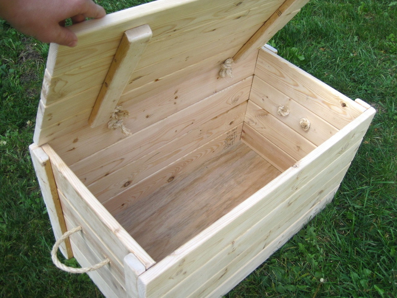 Best ideas about DIY Wood Box With Lid
. Save or Pin Wooden Storage Box With Lid Now.