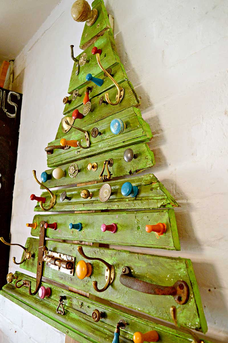 Best ideas about DIY Wood Christmas Tree
. Save or Pin Unique DIY Wooden Christmas Tree With Knobs Pillar Now.