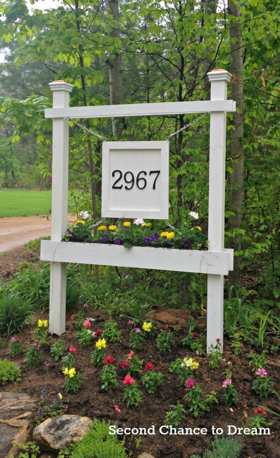 Best ideas about DIY Yard Signs
. Save or Pin Remodelaholic Now.