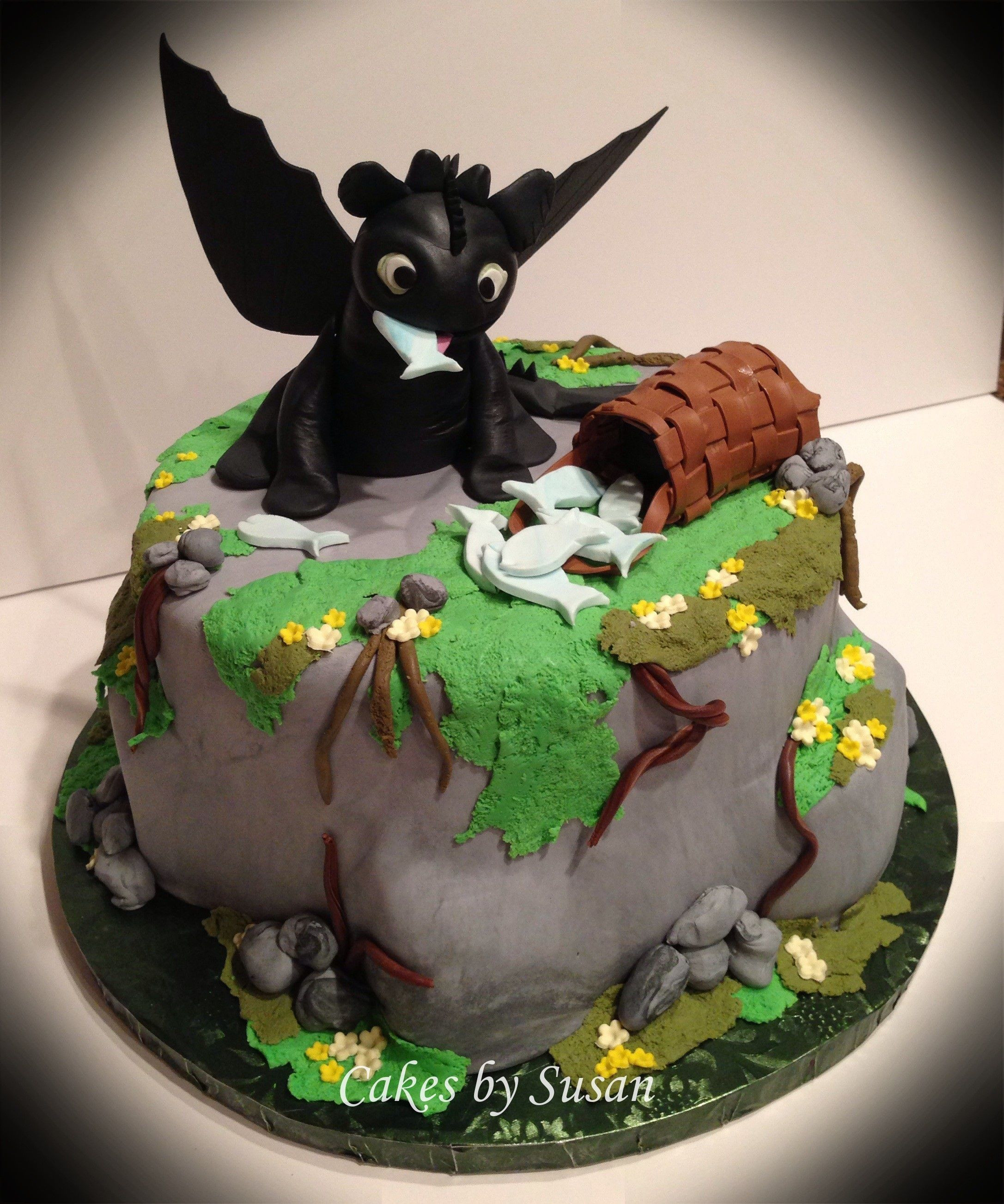 Best ideas about Dragon Birthday Cake
. Save or Pin Birthday Cakes Toothless the dragon birthday cake Now.