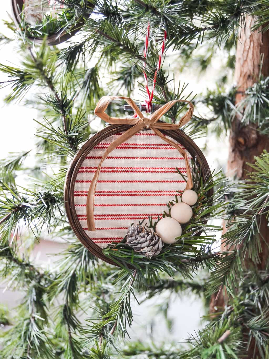 Best ideas about Easy DIY Christmas Ornaments
. Save or Pin Homemade Christmas Ornaments 90 Options My Creative Days Now.