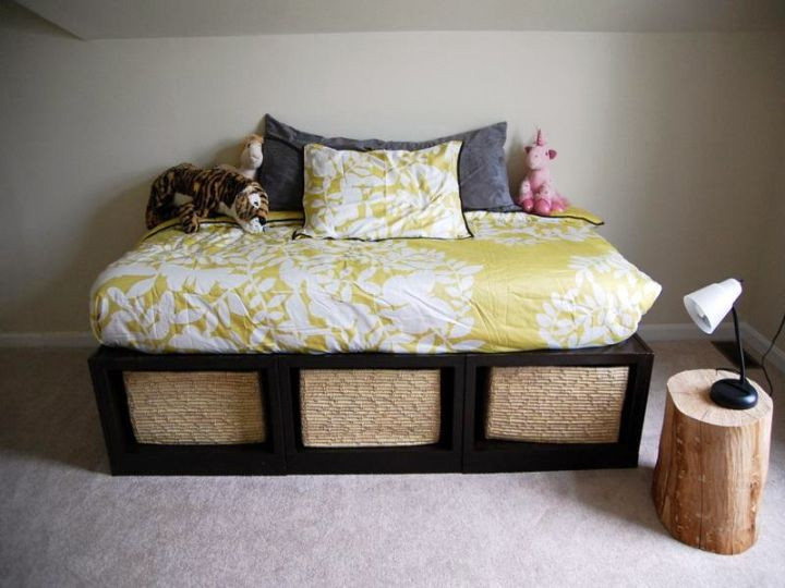 Best ideas about Easy DIY Daybed
. Save or Pin 17 Easy Ideas on How to Make a Daybed Now.