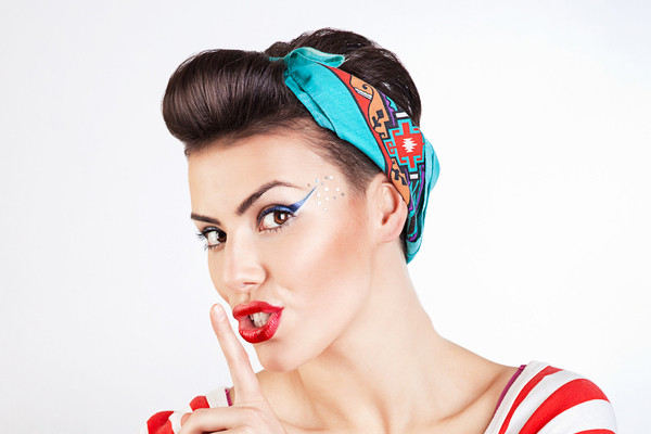 Best ideas about Easy Pinup Hairstyles
. Save or Pin 15 Pin up hairstyles easy to make yve style Now.