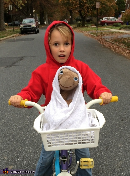 Best ideas about Et Costume DIY
. Save or Pin Elliot and E T Costume Now.
