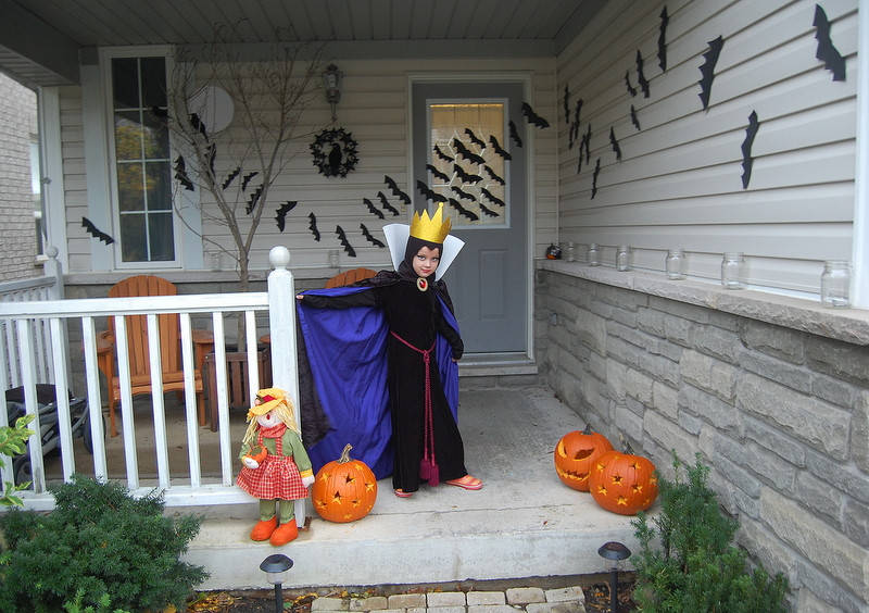 Best ideas about Evil Queen DIY Costume
. Save or Pin Dear Disney sometimes a little girl wants to dress up as Now.