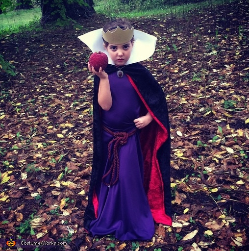 Best ideas about Evil Queen DIY Costume
. Save or Pin Evil Queens Homemade Halloween Costumes 3 4 Now.