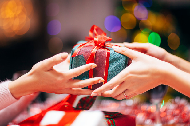 Best ideas about Family Christmas Gift Ideas 2019
. Save or Pin The absolute worst Christmas ts you can give Now.