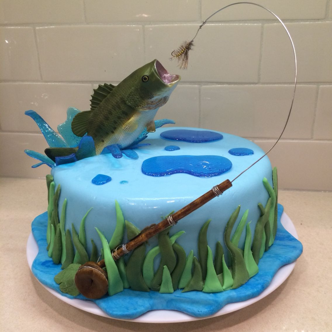 Best ideas about Fish Birthday Cake
. Save or Pin Fly fishing cake for my hubby Bass jumping out of water Now.