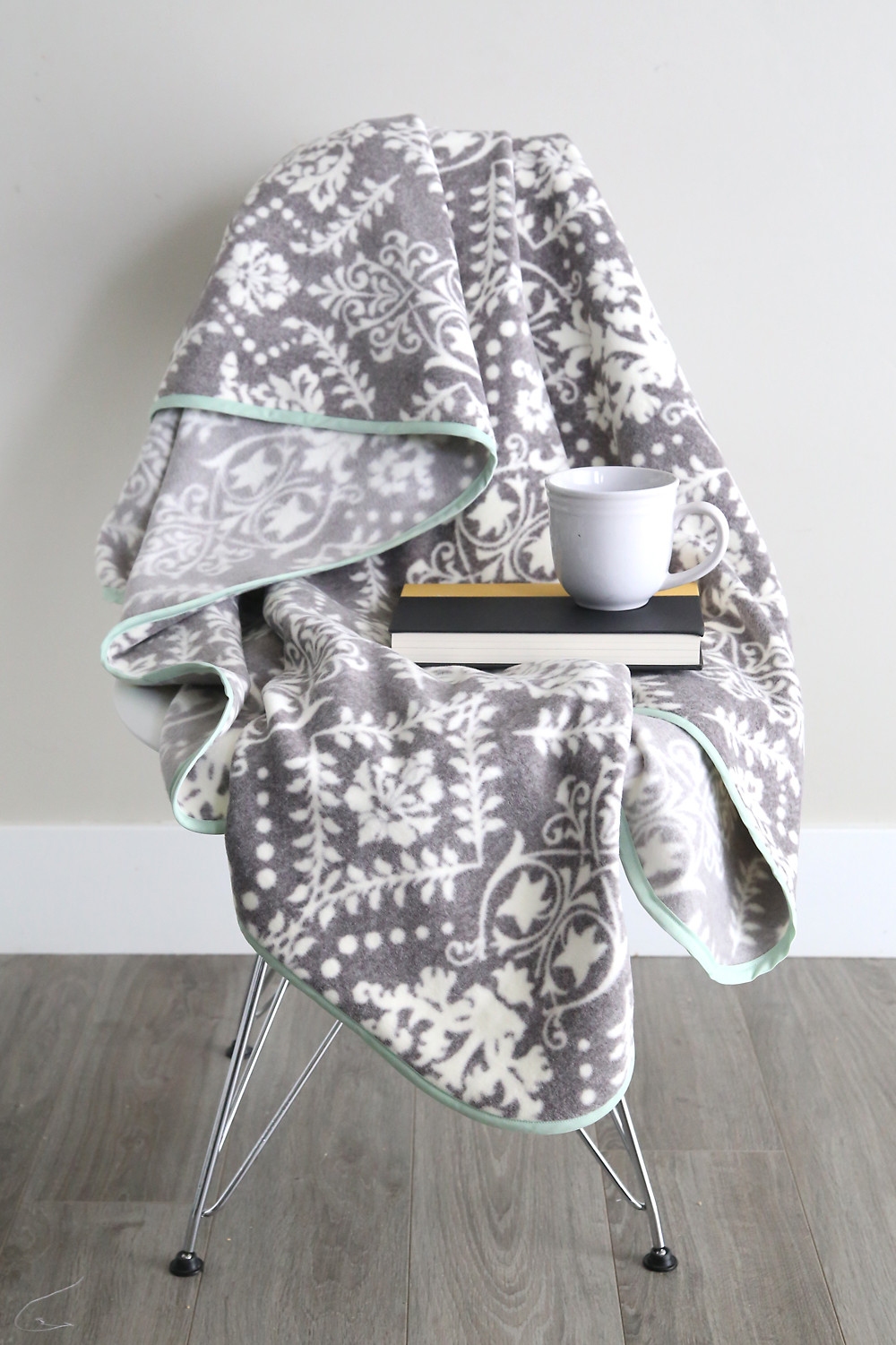 Best ideas about Fleece Blankets DIY
. Save or Pin easy & beautiful DIY fleece blankets It s Always Autumn Now.