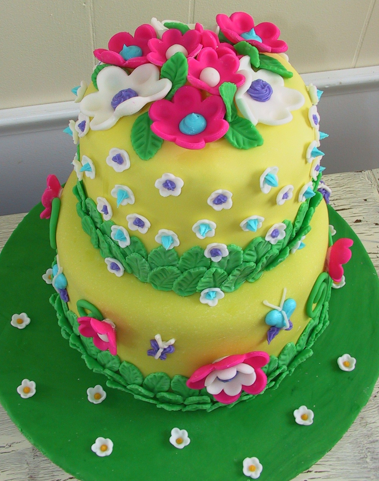 Best ideas about Flower Birthday Cake
. Save or Pin Butterflies flowers and fondant Birthday Cake Now.