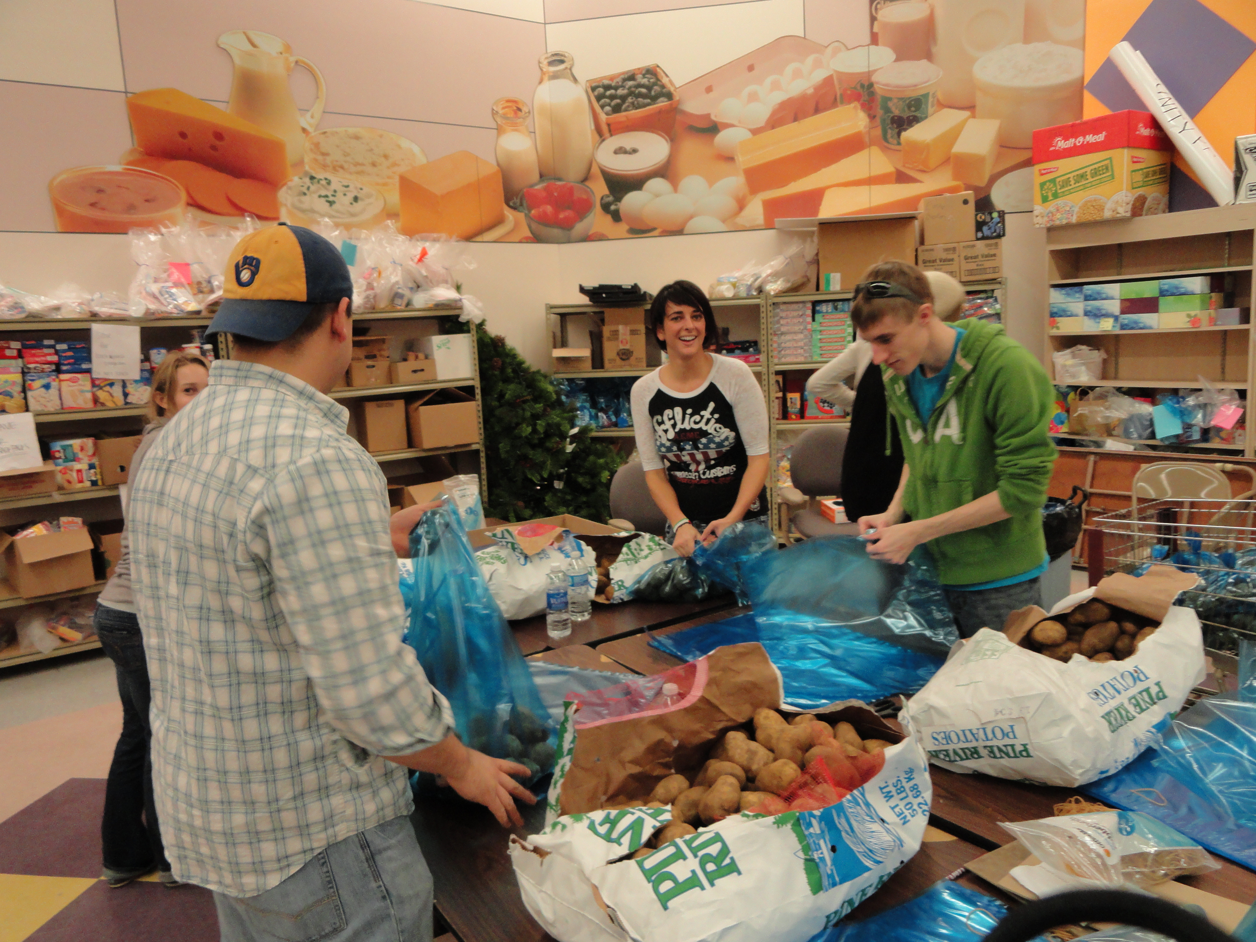 Best ideas about Food Pantry Volunteer
. Save or Pin First Volunteer Experience The Oshkosh Food Pantry Now.