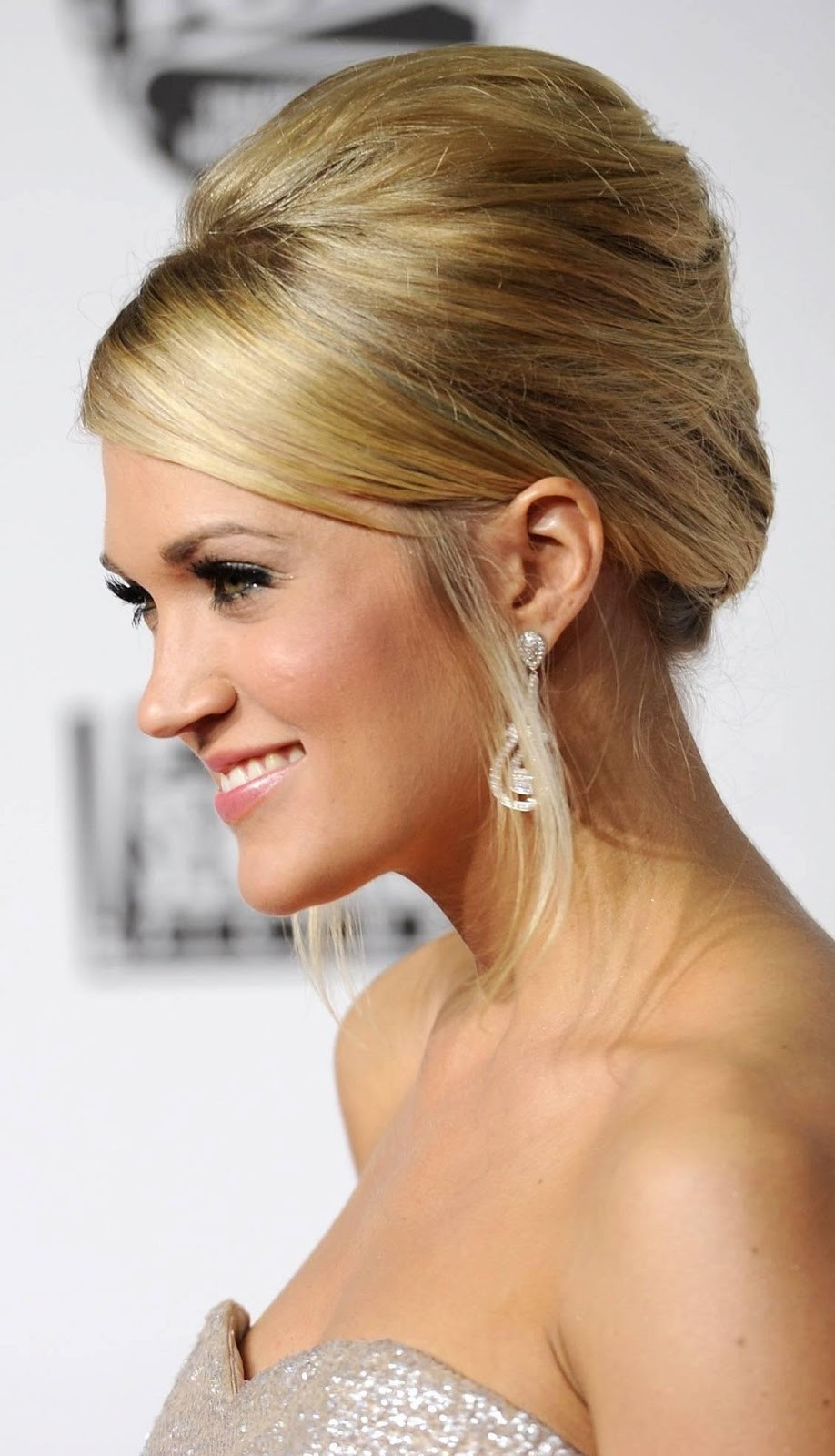 Best ideas about Formal Updo Hairstyles
. Save or Pin Style Mad Updo Hairstyles Now.