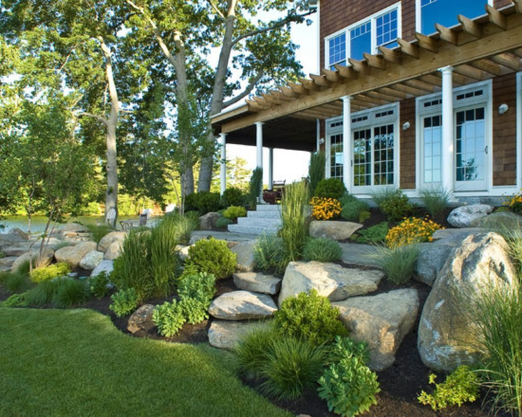 Best ideas about Front Yard Garden Ideas
. Save or Pin 31 Amazing Front Yard Landscaping Designs and Ideas Now.