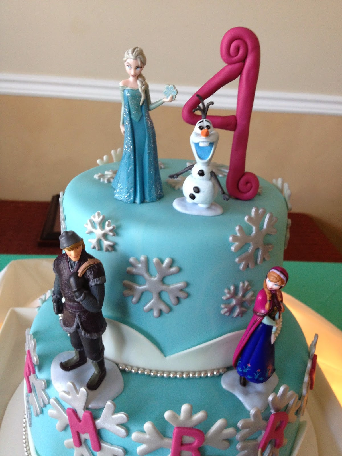 Best ideas about Frozen Birthday Cake
. Save or Pin Sugar Love Cake Design Frozen Birthday Cake Now.