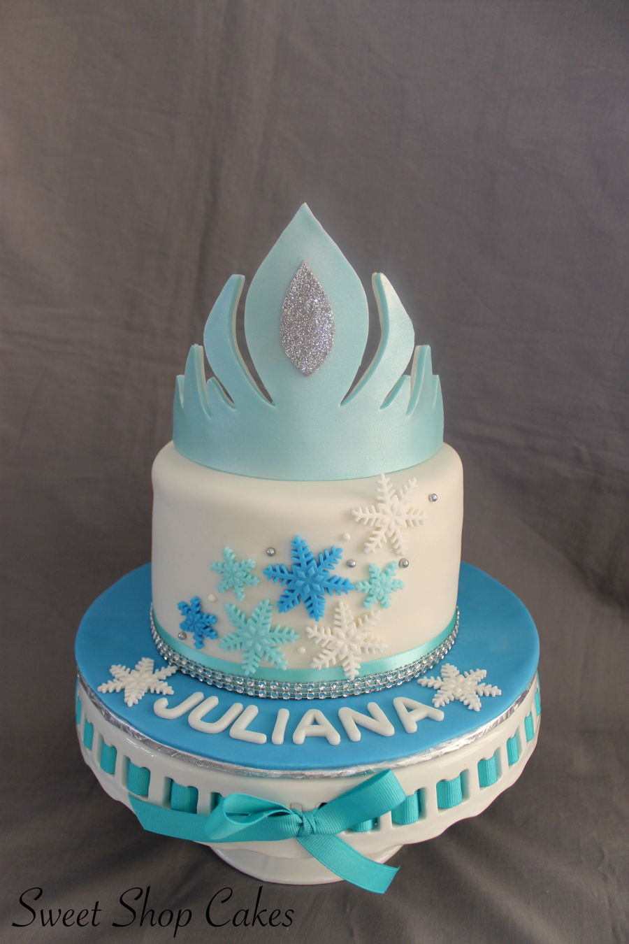 Best ideas about Frozen Themed Birthday Cake
. Save or Pin Frozen Themed Birthday Cake CakeCentral Now.