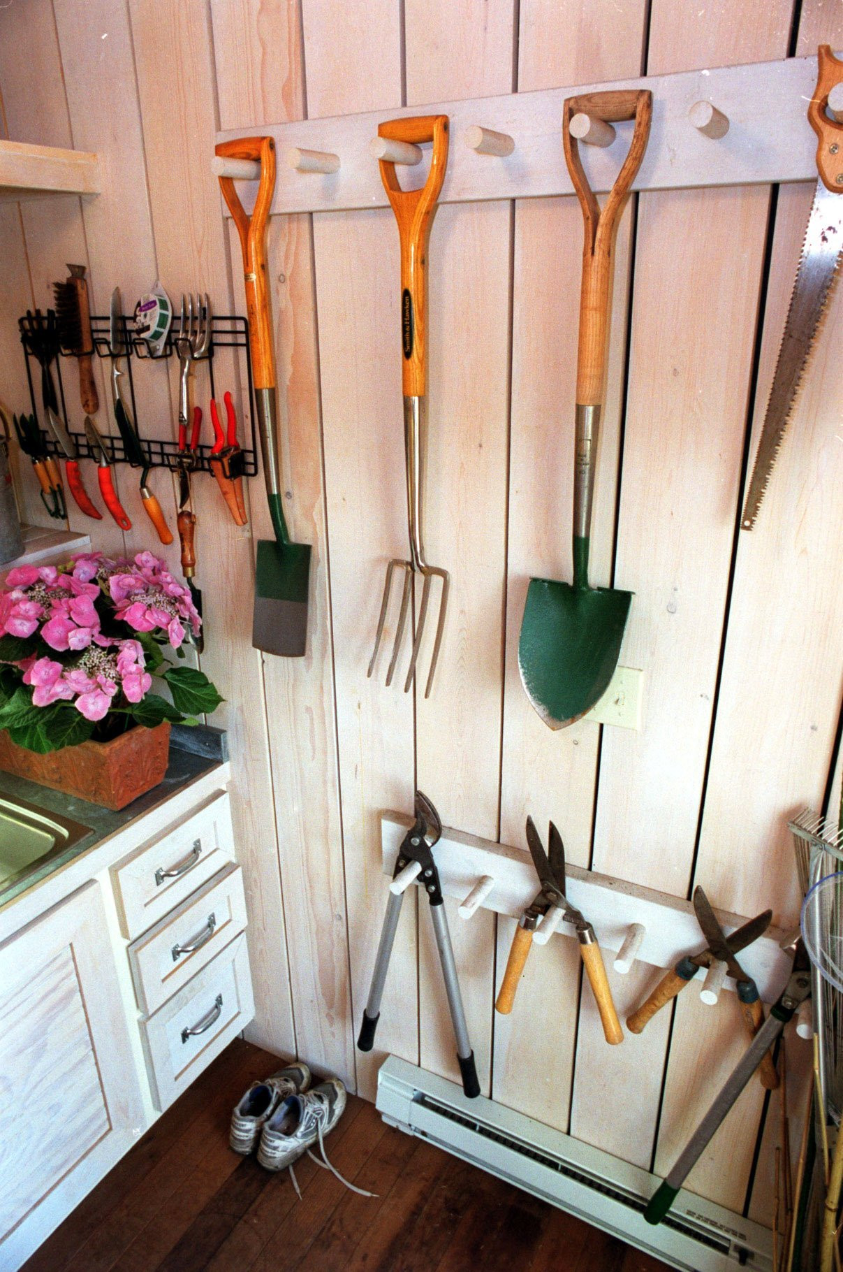 Best ideas about Garage Tool Organizer DIY
. Save or Pin 12 tips for DIY garage organization Now.