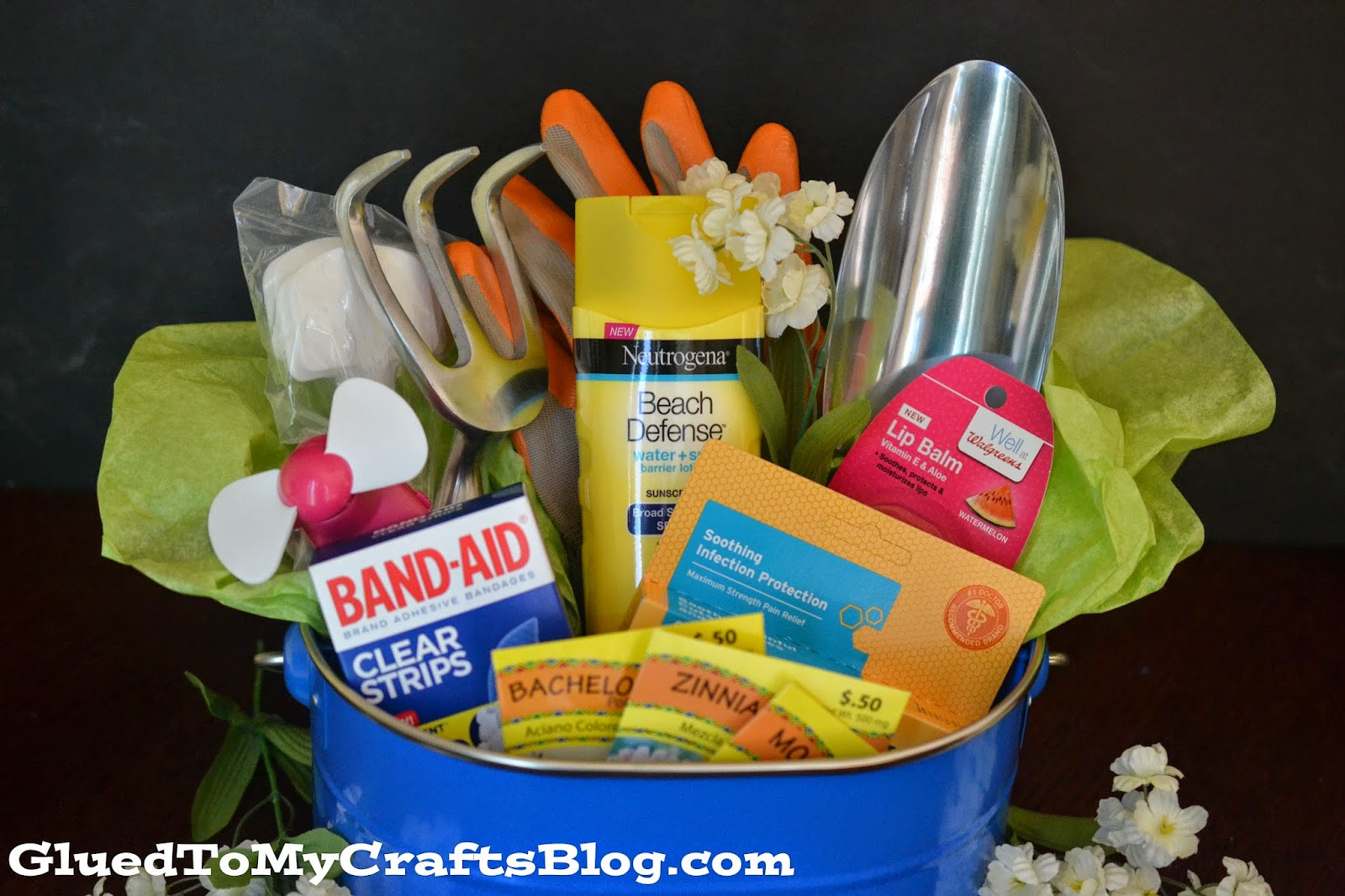 Best ideas about Garden Gift Baskets Ideas
. Save or Pin Celebrate The Gardener In Your Life Gift Basket Idea Now.