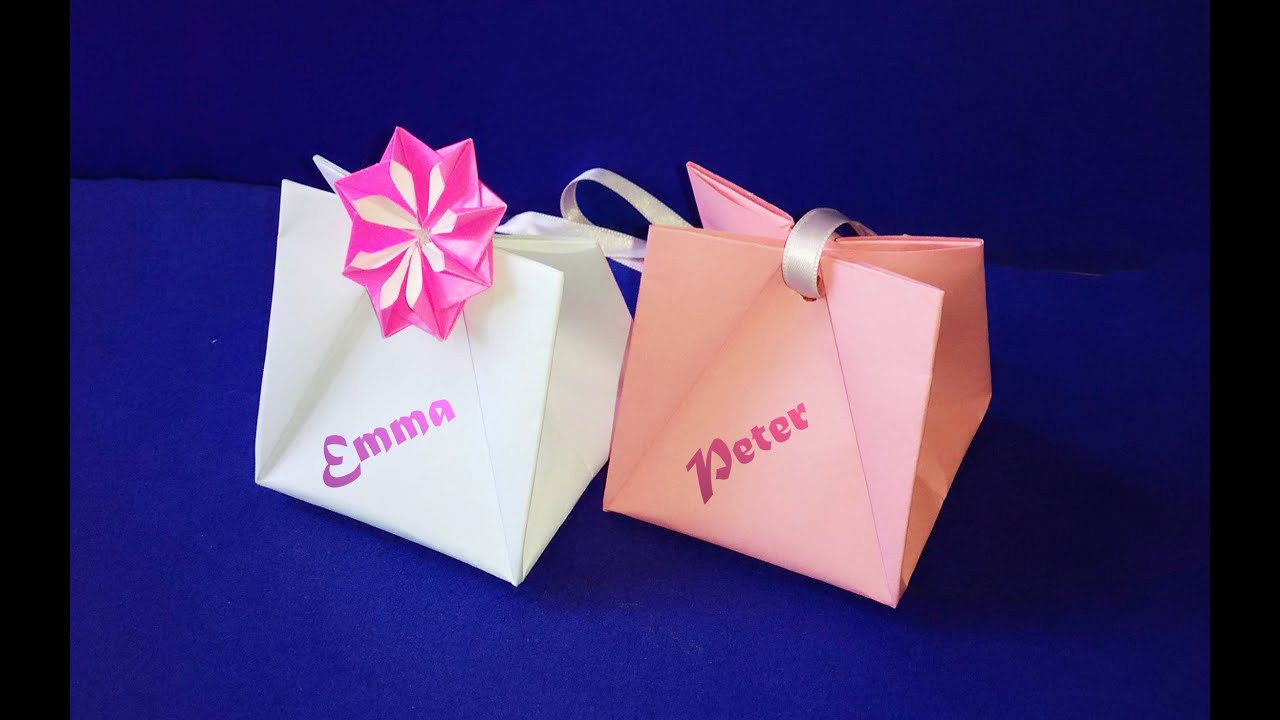 Best ideas about Gift Bag Ideas
. Save or Pin Gift Bag with Handles Easy to do Gift Wrap Ideas for Now.