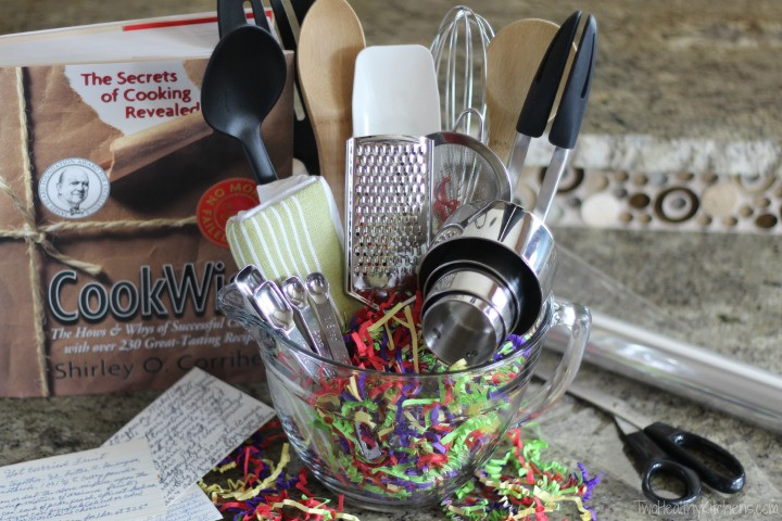 Best ideas about Gift Ideas For Cooks
. Save or Pin 14 Easy Crafts and Gifts for Cooks and Bakers DIY Gifts Now.