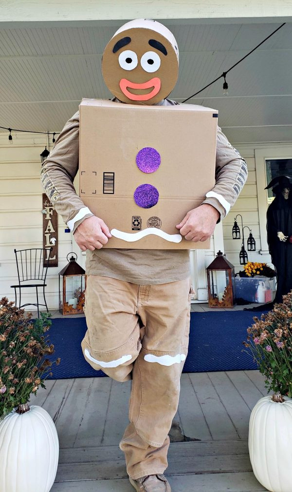 Best ideas about Gingerbread Man Costume DIY
. Save or Pin DIY Gingerbread Man Costume from Boxes Clever Housewife Now.