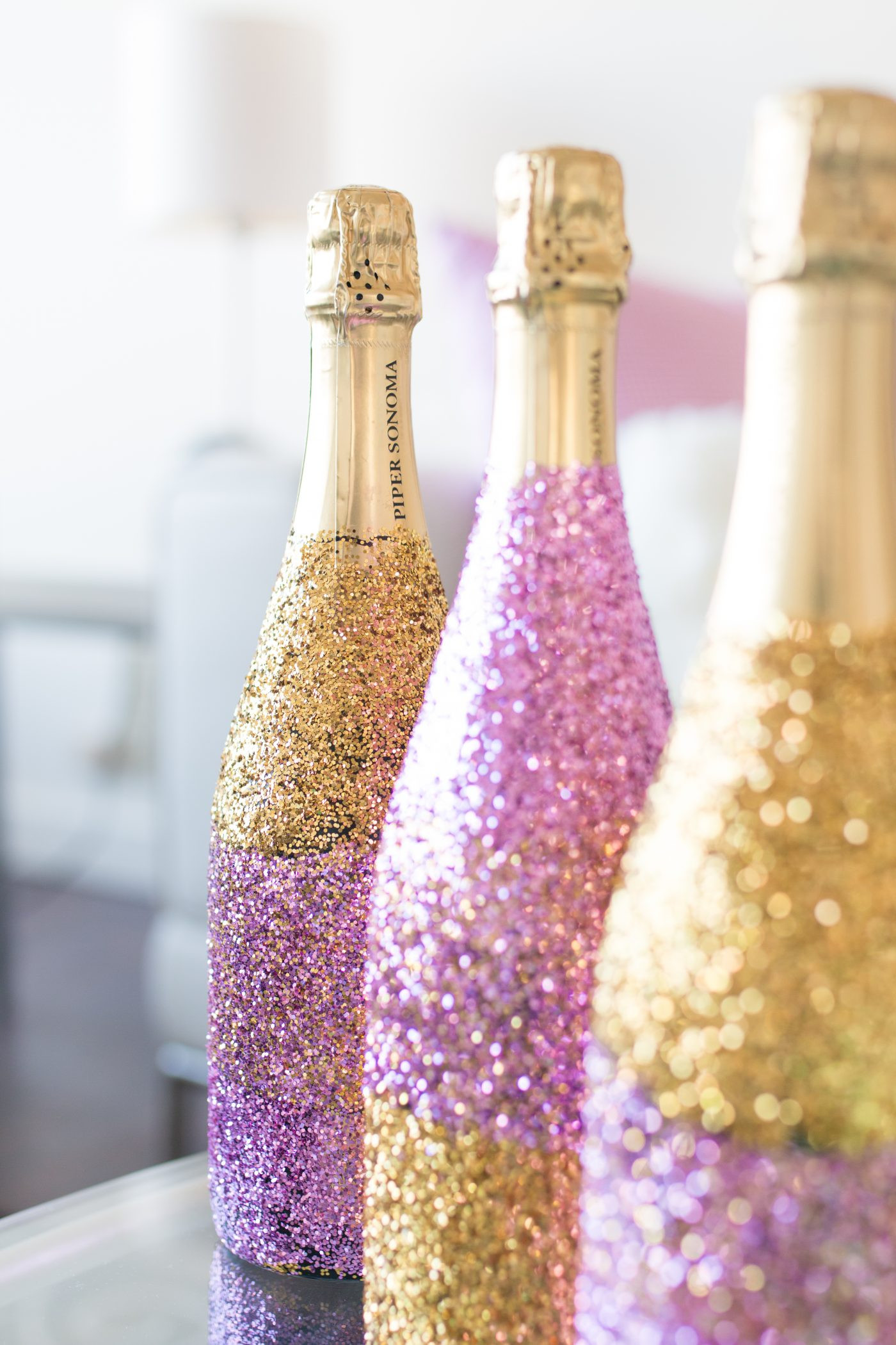 Best ideas about Glitter Bottle DIY
. Save or Pin DIY Glitter Ombré Champagne Bottle Now.