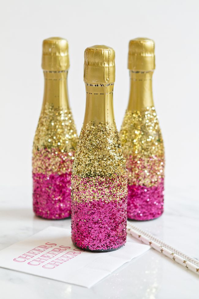 Best ideas about Glitter Wine Bottles DIY
. Save or Pin 25 best ideas about Glitter champagne bottles on Now.