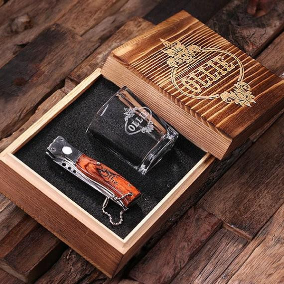 Best ideas about Great Groomsmen Gift Ideas
. Save or Pin Engraved Shot Glass and Knife Set for Your Best Man Now.
