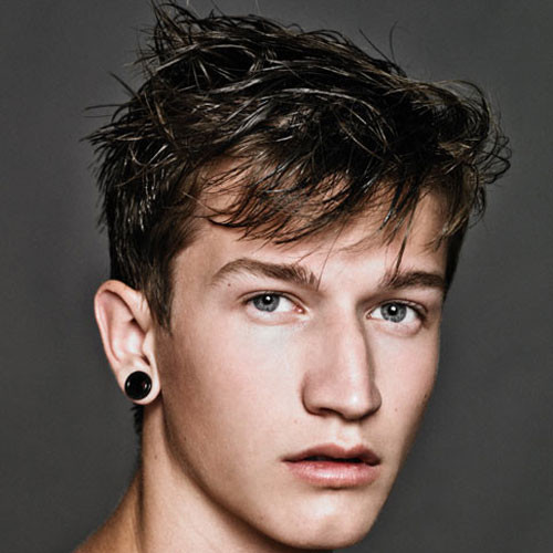 Best ideas about Hairstyle For Oval Face Male
. Save or Pin Men s Hairstyles For Oval Faces Now.