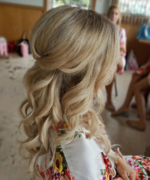 Best ideas about Hairstyles For Prom 2019
. Save or Pin Luminous Long Wavy Prom Hairstyles 2019 for Women to Look Now.
