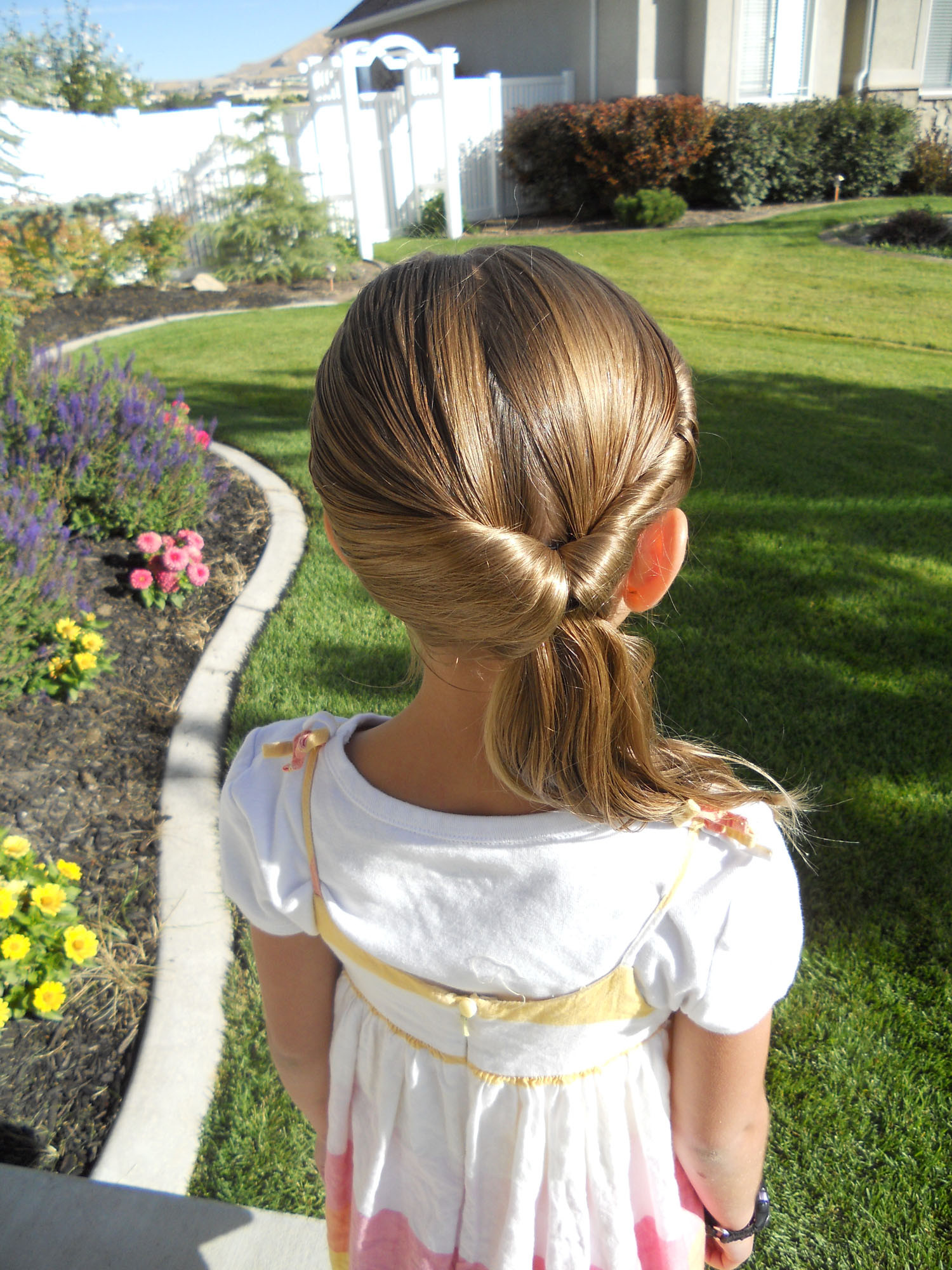 Best ideas about Hairstyles That Kids Can Do
. Save or Pin Cute Twistback Flip Under Girls Hairstyles Now.