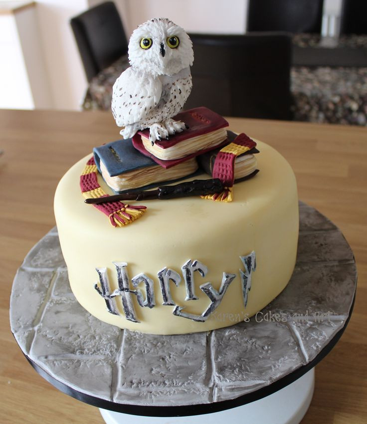 Best ideas about Harry Potter Birthday Cake
. Save or Pin 681 best images about Harry Potter Cakes on Pinterest Now.