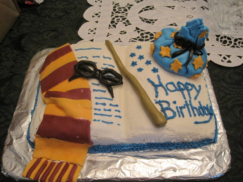 Best ideas about Harry Potter Birthday Cake
. Save or Pin 48 Harry Potter Birthday Cakes and Cupcakes Now.