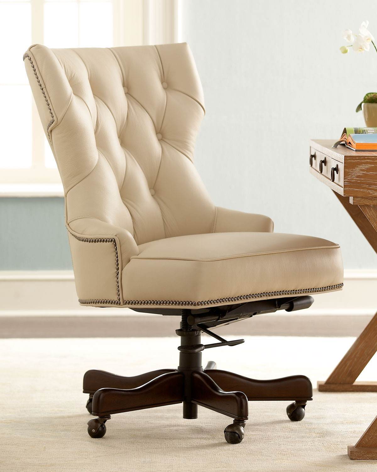 Best ideas about Home Office Chair
. Save or Pin How to Decorate an fice at Work with Leather Chairs Now.