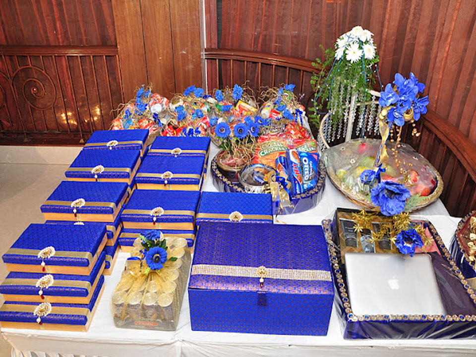 Best ideas about Indian Gift Ideas
. Save or Pin Indian Wedding Gift Packing Ideas Now.