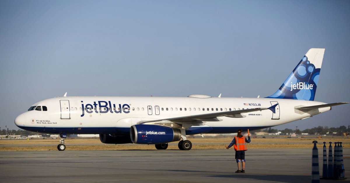 Best ideas about Jet Blue Birthday Cake
. Save or Pin NJ Family Kicked f JetBlue Flight Over Birthday Cake Now.