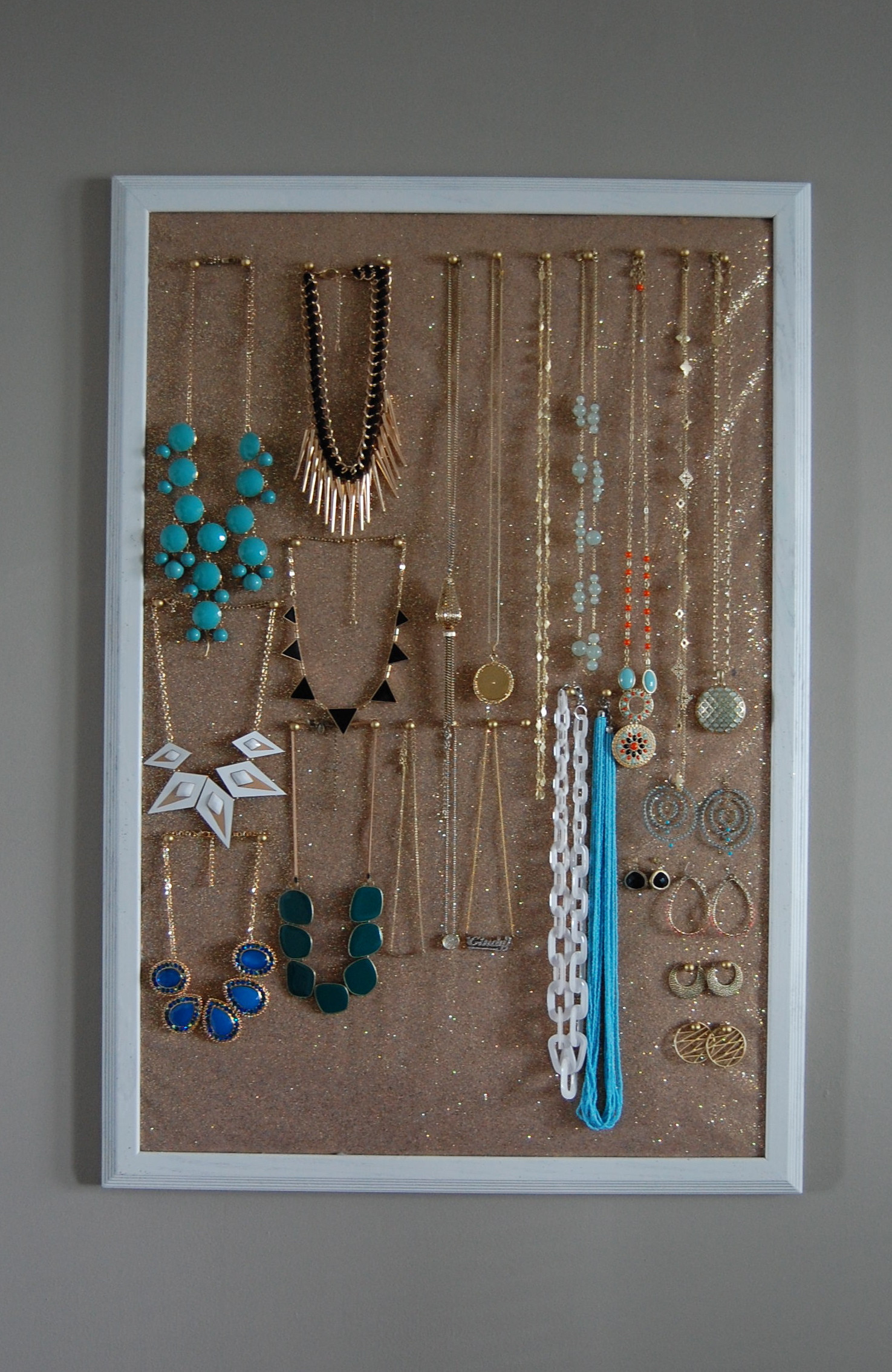 Best ideas about Jewellery Holder DIY
. Save or Pin DIY Jewelry Holder Now.