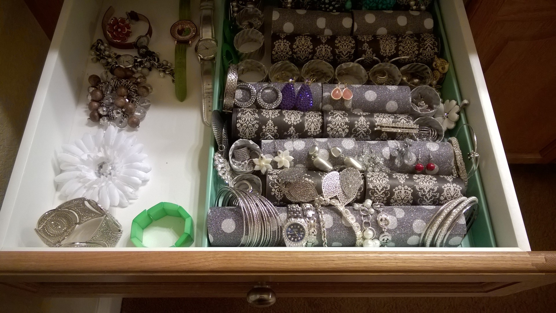 Best ideas about Jewelry Drawer Organizer DIY
. Save or Pin DIY Jewelry Organizer Now.