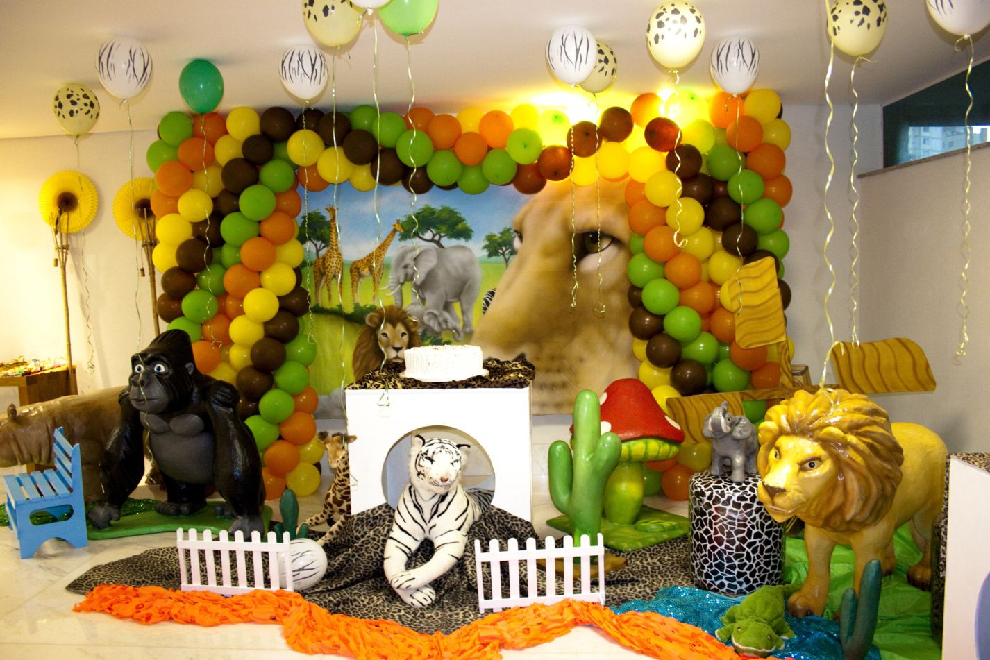 Best ideas about Jungle Theme Birthday Party
. Save or Pin design baby room gazee Now.