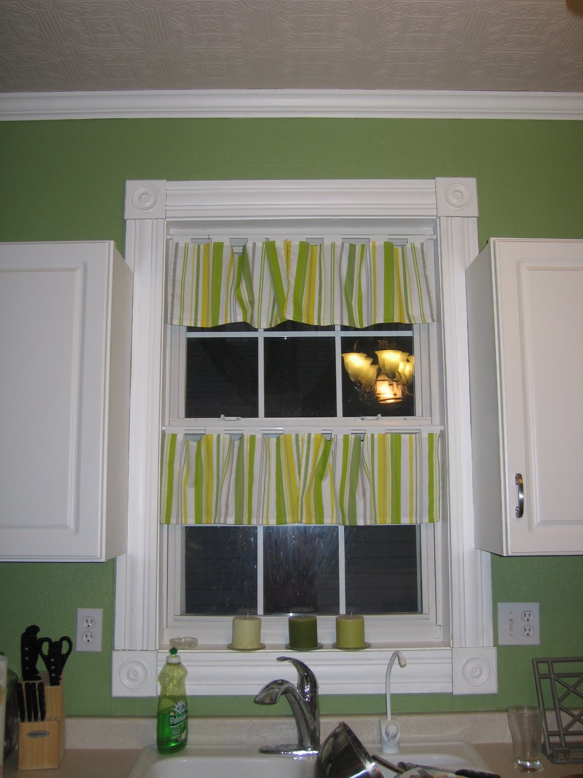 Best ideas about Kitchen Curtain Ideas DIY
. Save or Pin Lotte Lu and Brother Too DIY CHEAP kitchen curtains Now.