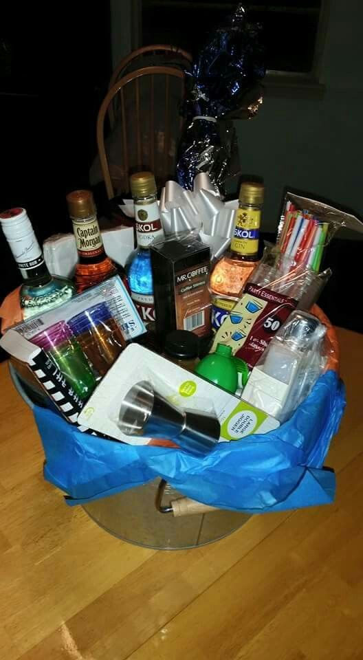 Best ideas about Liquor Gift Basket Ideas
. Save or Pin Huge alcohol t basket Gift Ideas Now.