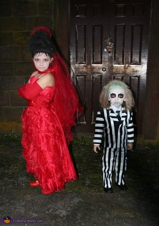 Best ideas about Lydia Beetlejuice Costume DIY
. Save or Pin Beetlejuice & Lydia Deetz Costume Now.