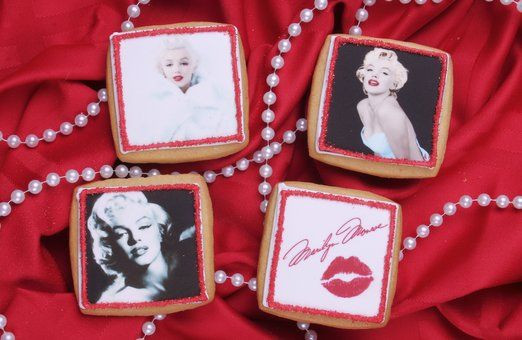Best ideas about Marilyn Monroe Gift Ideas
. Save or Pin Elenis New York Marilyn Monroe Cookies Gift Box Now.
