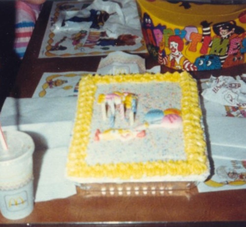 Best ideas about Mcdonalds Birthday Cake
. Save or Pin McDonald s Birthday Cake everyone would fight over the Now.