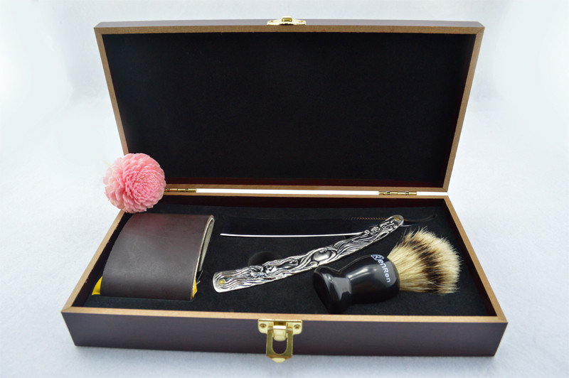 Best ideas about Men'S Gift Ideas
. Save or Pin Men s Gift Box shave Shaving Set straight razor brush Now.