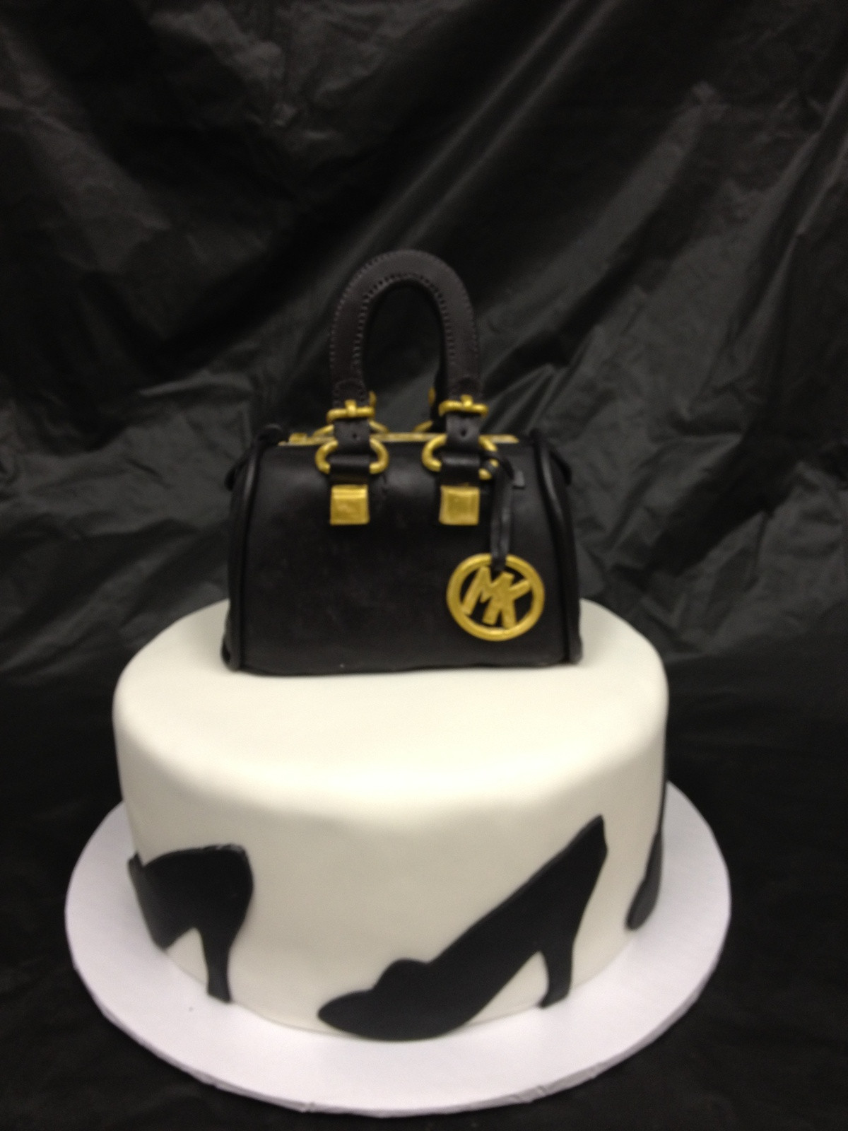 Best ideas about Michael Kors Birthday Cake
. Save or Pin 1000 images about Autre on Pinterest Now.