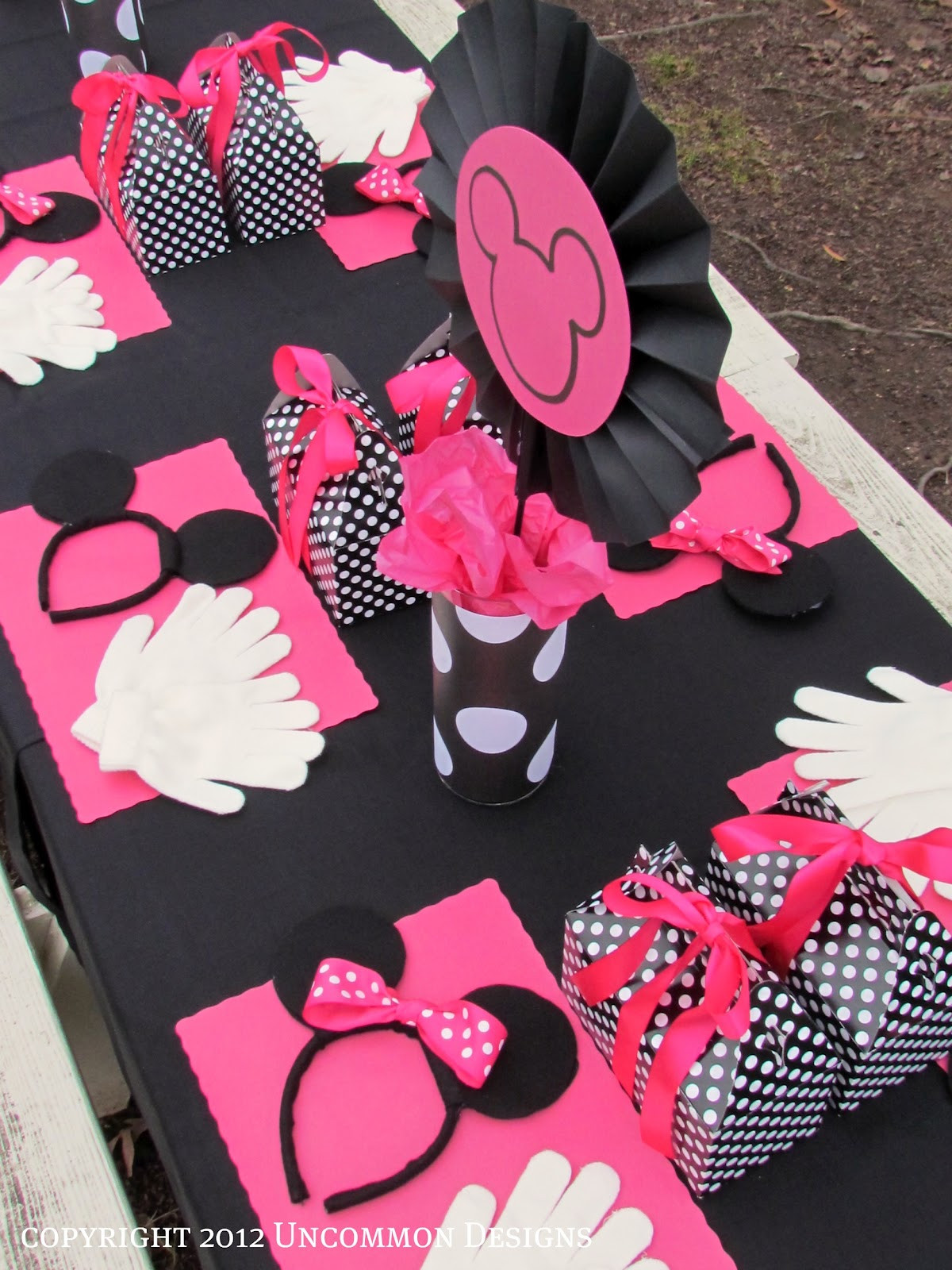 Best ideas about Minnie Mouse Birthday Decorations
. Save or Pin A Minnie Mouse Birthday Party Un mon Designs Now.