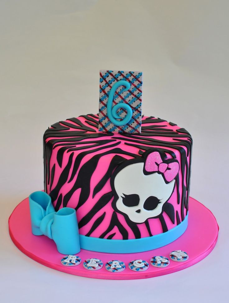 Best ideas about Monster High Birthday Cake
. Save or Pin Best 25 Monster High Cakes ideas on Pinterest Now.